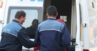 Tânăr aflat în urmărire națională și internațională, depistat de polițiștii Serviciului Transporturi Hunedoara