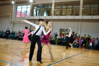 Cei mai experimentați dansatori, Mara și Cristian, campioni naționali la categoria lor de vârstă.