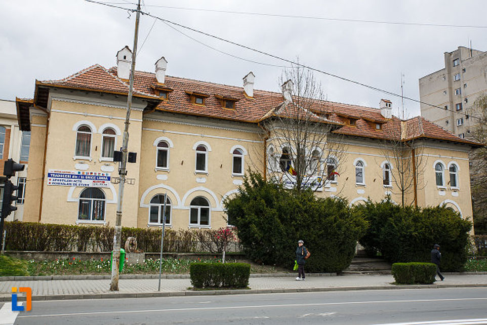 Festival Dedicat Artiștilor Are Loc La Petroșani Stiri Din