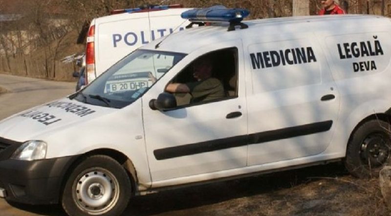 Descoperire șocantă într-o locuință din Deva unde doi bărbați au fost găsiți morți