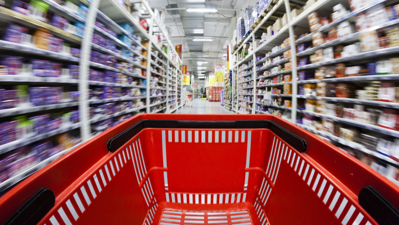 Construcțiile și magazinele ar putea aduce cele mai mari scumpiri în următoarele luni