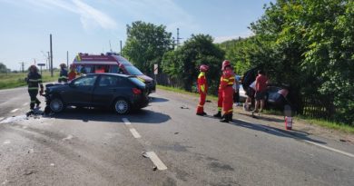 Trei mașini implicate într-un accident rutier pe DN7, între Deva și Simeria