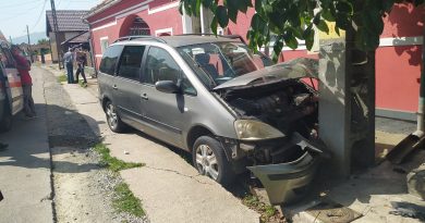 Accident rutier pe DJ 685, în localitatea Sânpetru. Cinci victime au fost transportate la spital