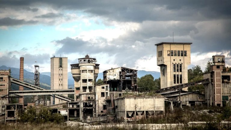 Aproape 50.000 de lei pentru adaptarea proiectului de infrastructură verde de la Mina Petrila