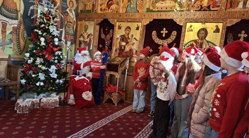 COLINDE ȘI BUCURIE LA IPJ HUNEDOARA