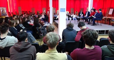 DEVA: ÎNTÂLNIRE ELEVI-ADMINISTRAȚIE