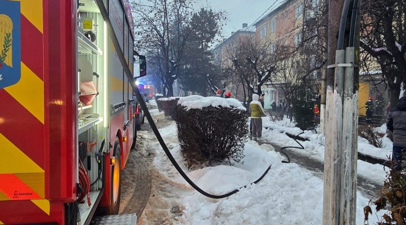 INCENDIU LA PETROȘANI