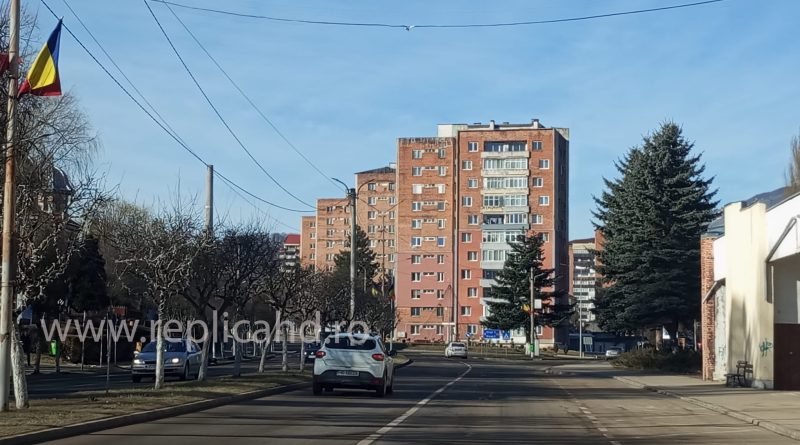 O femeie rănită în urma unei tamponări în lanț