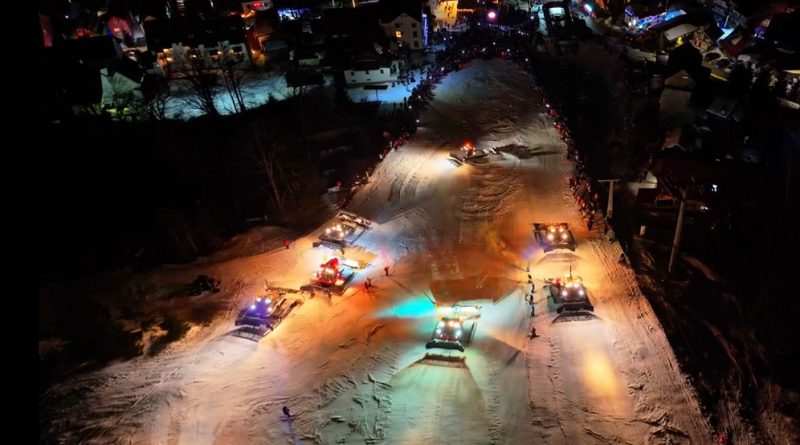 NOAPTEA RATRACURILOR LA STRAJA