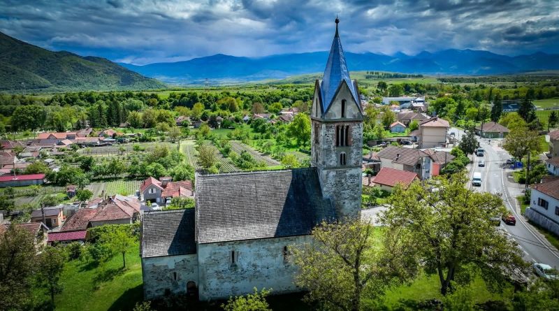 O biserică din Țara Hațegului inclusă în în lista celor „7 Cele Mai Periclitate Situri de Patrimoniu din Europa”