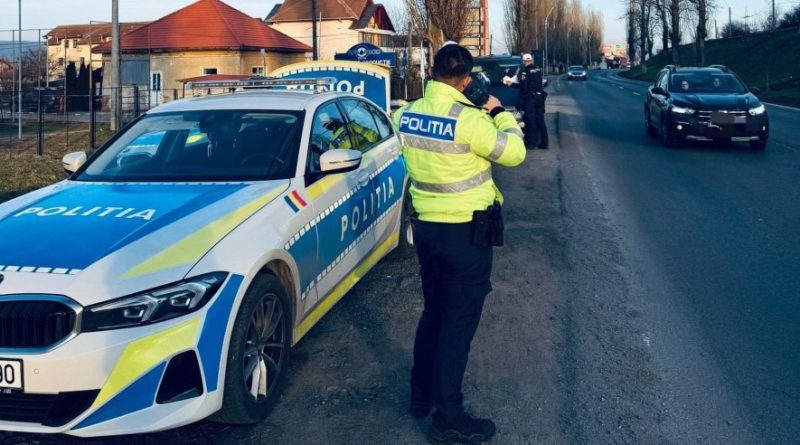 Șofer prins beat în trafic cu alcoolemie de 1,55 mg/l și fără permis. Tânăr de 25 de ani din Deva depistat cu permis suspendat