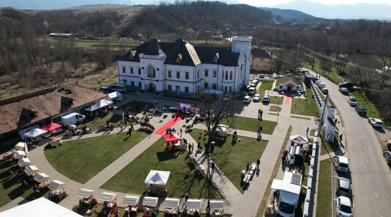 BUCURIA RENAȘTERII LA GENUL FEMININ