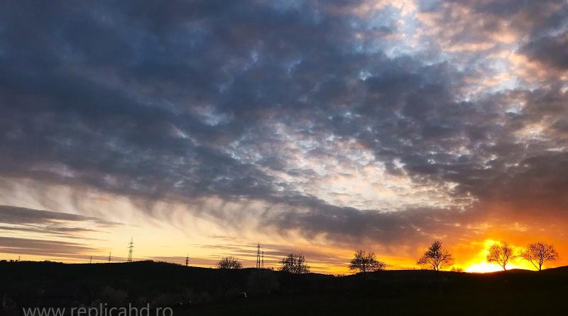 Vestul țării, între ploi abundente și temperaturi mai ridicate înainte de 1 Mai