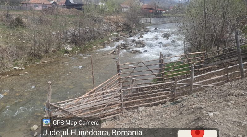 Amenzi de 80.000 de lei aplicate de inspectorii Apele Române Jiu în zona Petroșani