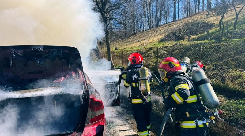 171 DE INTERVENȚII ALE POMPIERILOR, ÎN WEEKEND