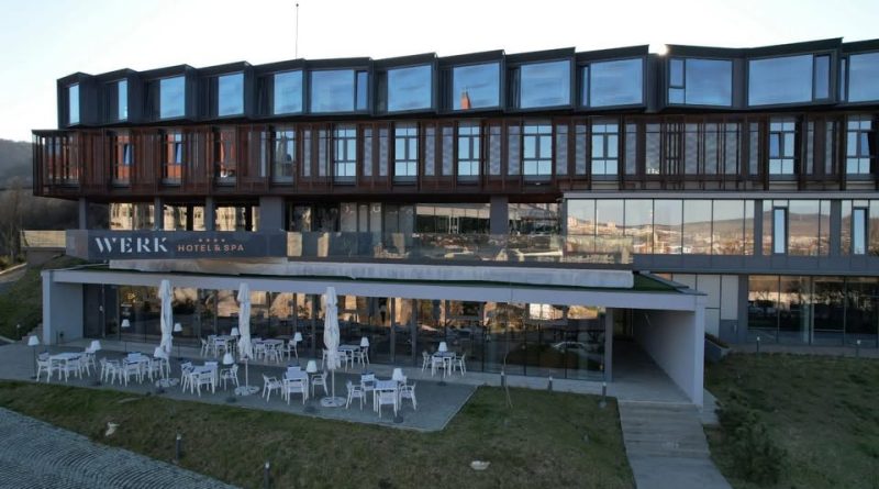 Hotelul Werk din Hunedoara, în cursa pentru titlul „Hotelul Anului 2026”. Se votează până pe 3 mai