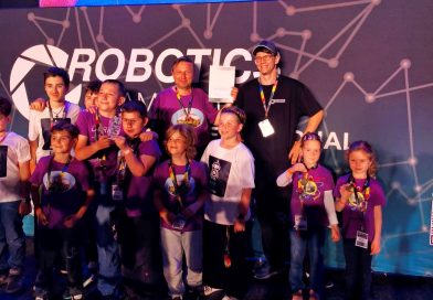 Hunedoara, pe podiumul roboticii internaționale: locul I pentru „CORVINA LEGO” la „Robotics Championship International 2026” de la Oradea