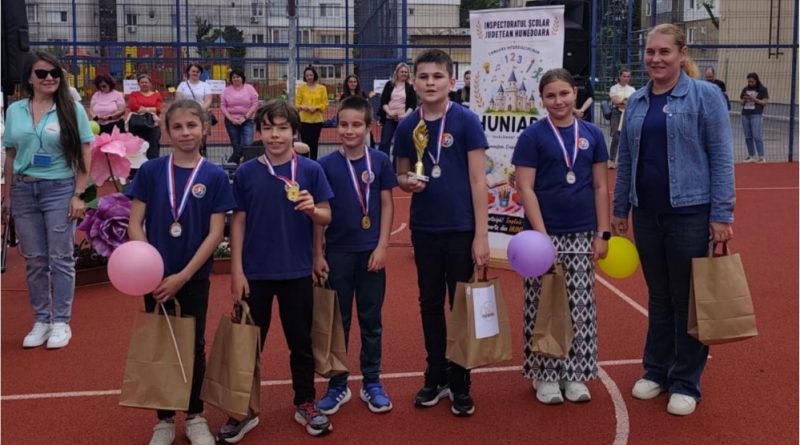 HUNIADA 2026, câștigată de „Super sportivii” clasei a patra