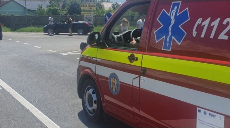 Accident cu victime aseară pe DN66, doi șoferi au ajuns la spital