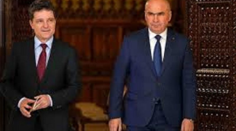 RETROSPECTIVĂ ROMANȚATĂ. Săptămâna în cinci minute de lectură RETROSPECTIVĂ ROMANȚATĂ. Săptămâna în cinci minute de lectură