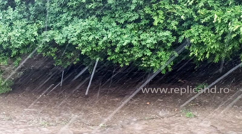 COD GALBEN de instabilitate atmosferică și fenomene meteo severe COD GALBEN de instabilitate atmosferică și fenomene meteo severe