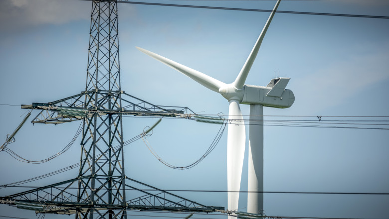 Raport: proiecte de 80.000 MW blochează rețeaua energetică. Impact și în Hunedoara