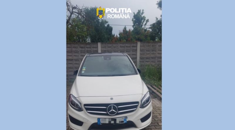 Autoturism urmărit internațional din Franța, descoperit la Peștișu Mare