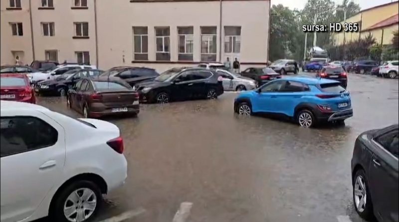 VREMEA A LUAT-O RAZNA