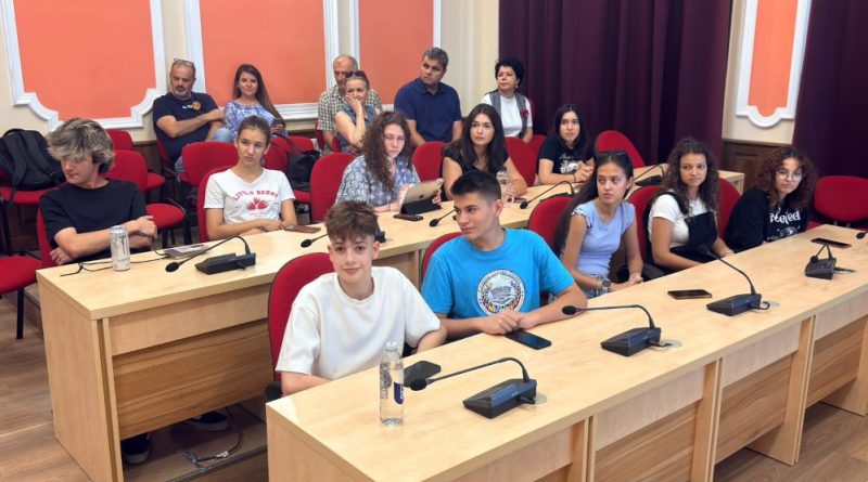Deva își unește forțele pentru titlul de Capitala Tineretului din România 2028. Primii pași ai candidaturii au fost parcurși la Primăria Municipiului Deva