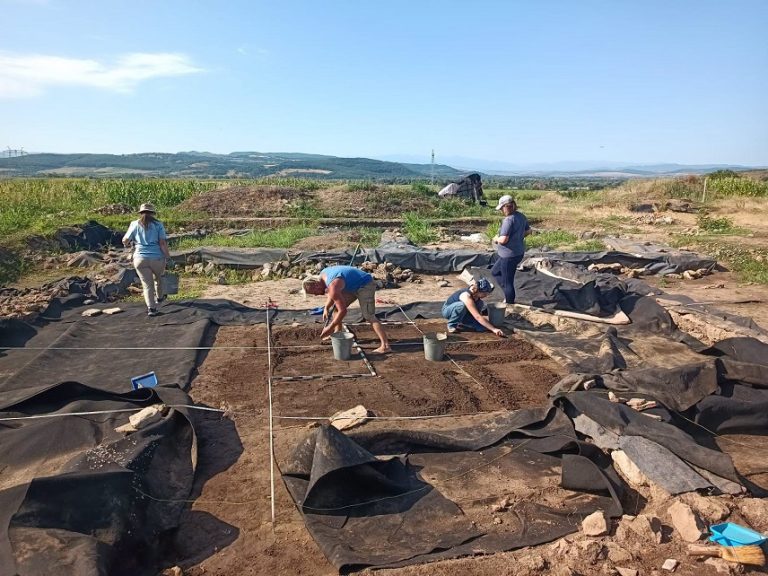 ARHEOLOGIE LA RAPOLTU MARE