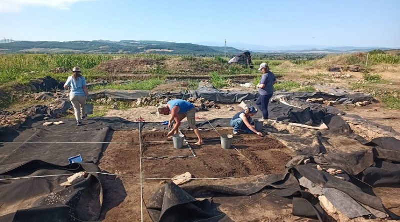 ARHEOLOGIE LA RAPOLTU MARE