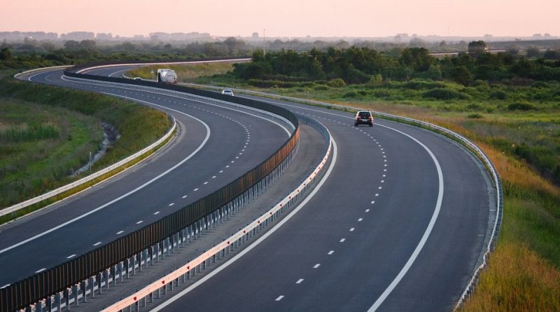 Bătălie strânsă pentru infrastructura din vestul țării. Patru asocieri de firme se duelează pentru un contract de aproape două sute de milioane de lei lansat de DRDP Timișoara