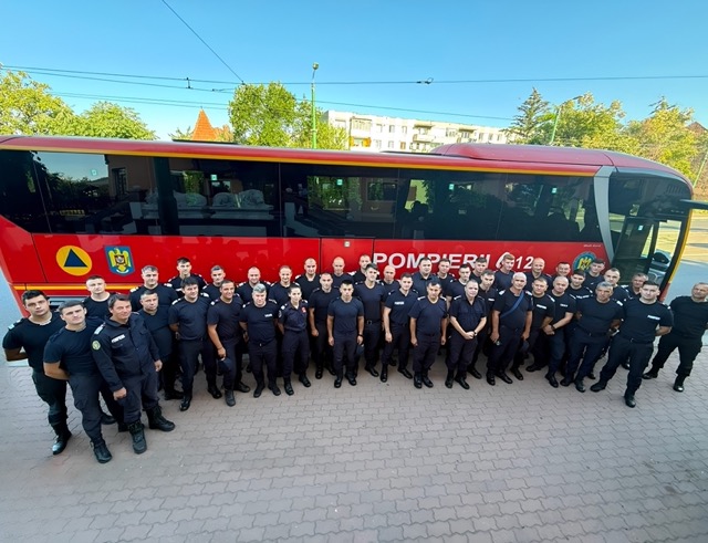 POMPIERII AU PLECAT ÎN FRANȚA