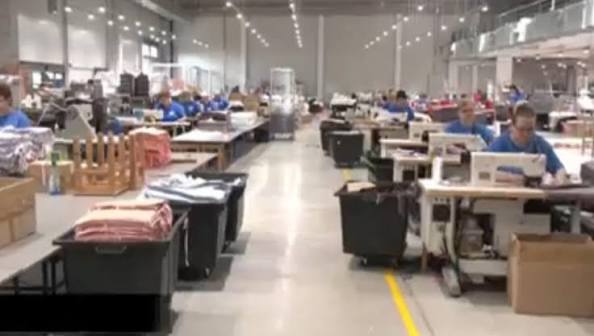 Cum îi faci pe oameni să vină cu plăcere la serviciu? Lecția pe care o oferă o companie din vestul țării