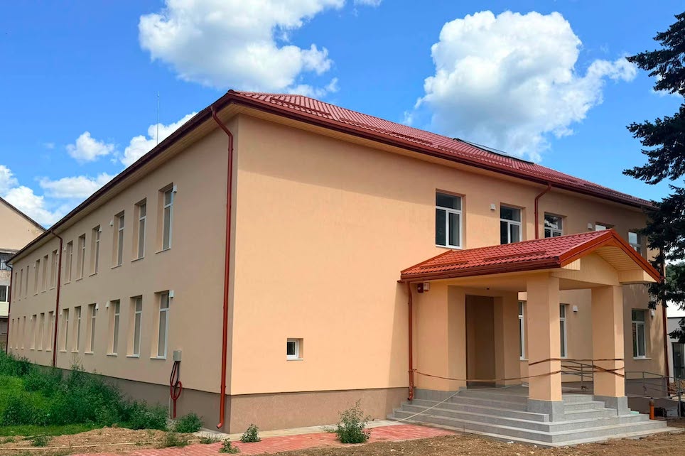 Școala Primară din Geoagiu, modernizată cu o investiție de 5,6 milioane de lei. Elevii vor beneficia de condiții moderne