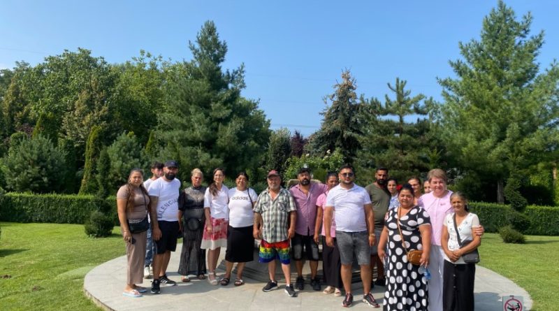 Dialog despre tradiții și comunitate, la Giardini di Zoe Dialog despre tradiții și comunitate, la Giardini di Zoe