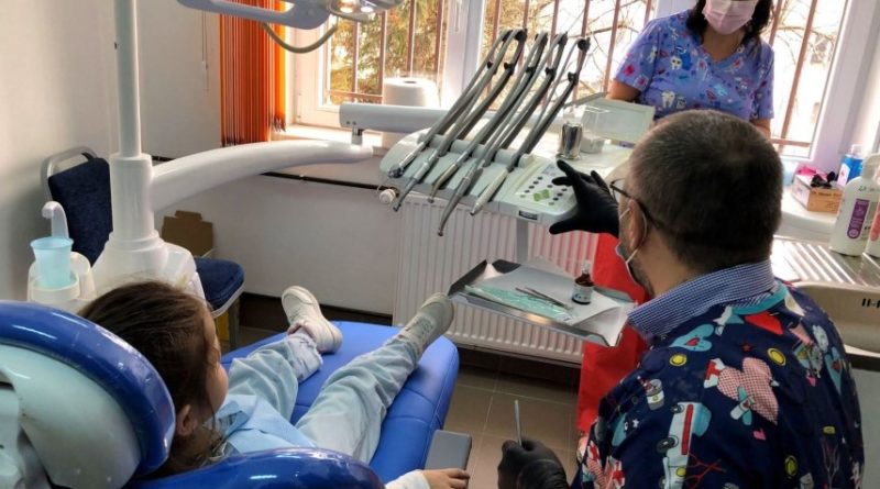 Cabinetele medicale din școlile și grădinițele din Deva, aprovizionate pentru noul an școlar