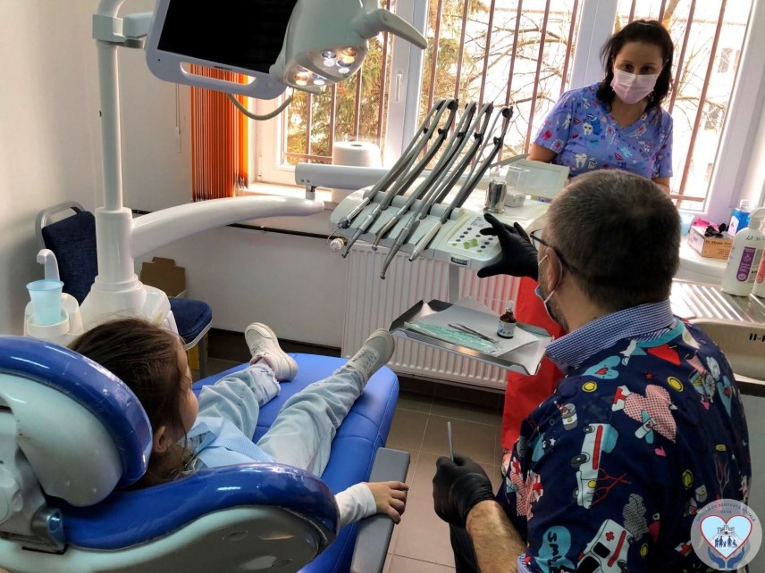 Cabinetele medicale din școlile și grădinițele din Deva, aprovizionate pentru noul an școlar