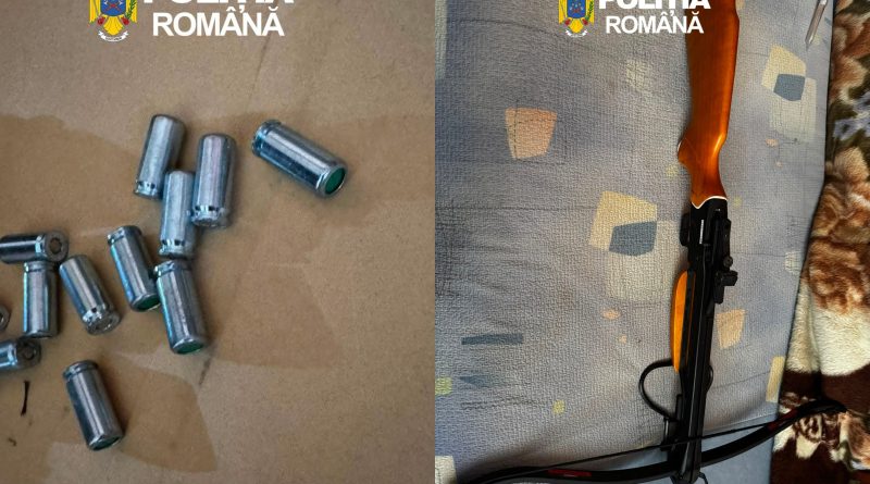 Trei percheziții în Orăștie. Polițiștii au ridicat o armă, muniție, o arbaletă și articole pirotehnice Trei percheziții în Orăștie. Polițiștii au ridicat o armă, muniție, o arbaletă și articole pirotehnice