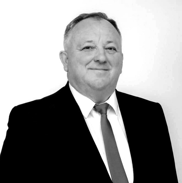Tragedie la Băița. Primarul Damian Diniș a murit după ce un tractor s-a răsturnat peste el