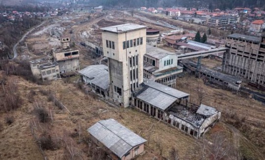CJ Hunedoara scoate la licitație o centrală fotovoltaică de aproape 10 milioane de lei la Petrila