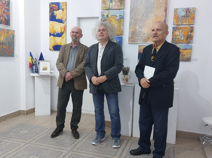 TRECĂTOR PRIN TOAMNE